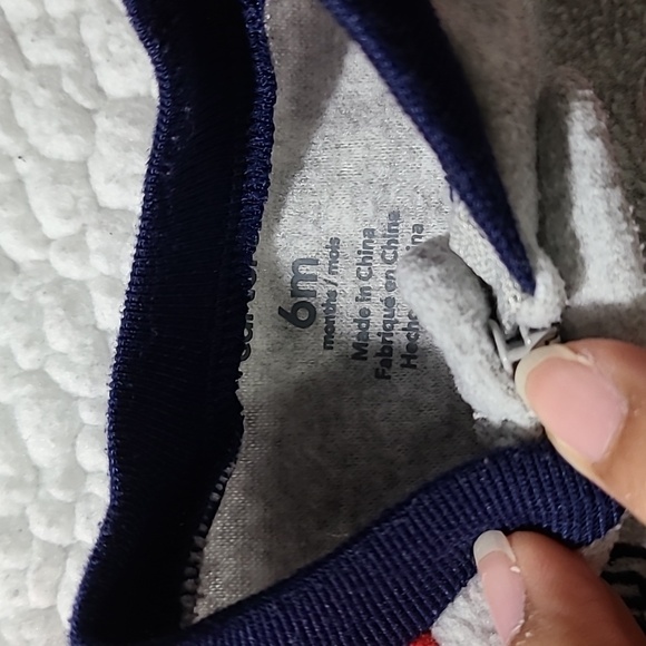 (Pre-loved) Carter's Daddy's All star - Fleece - Picture 3 of 4